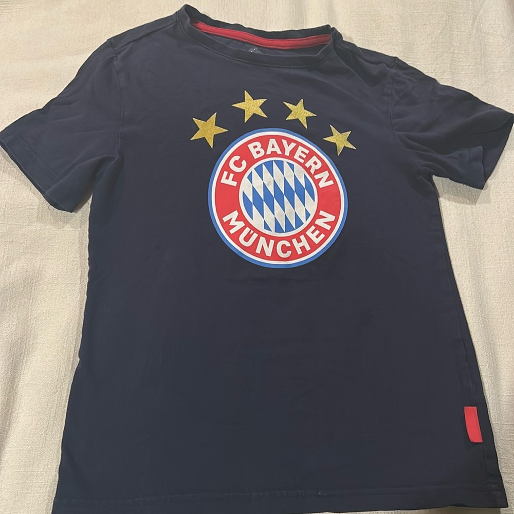 Kids size 5 soccer T shirt